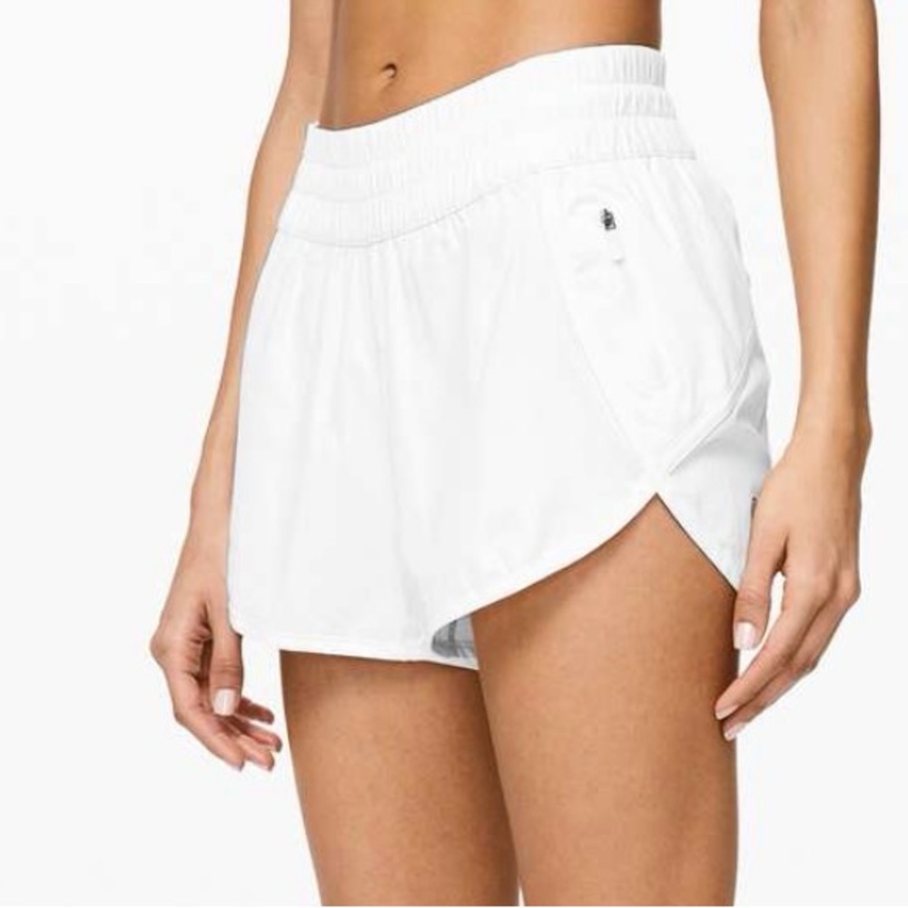 lululemon tracker short v 4”